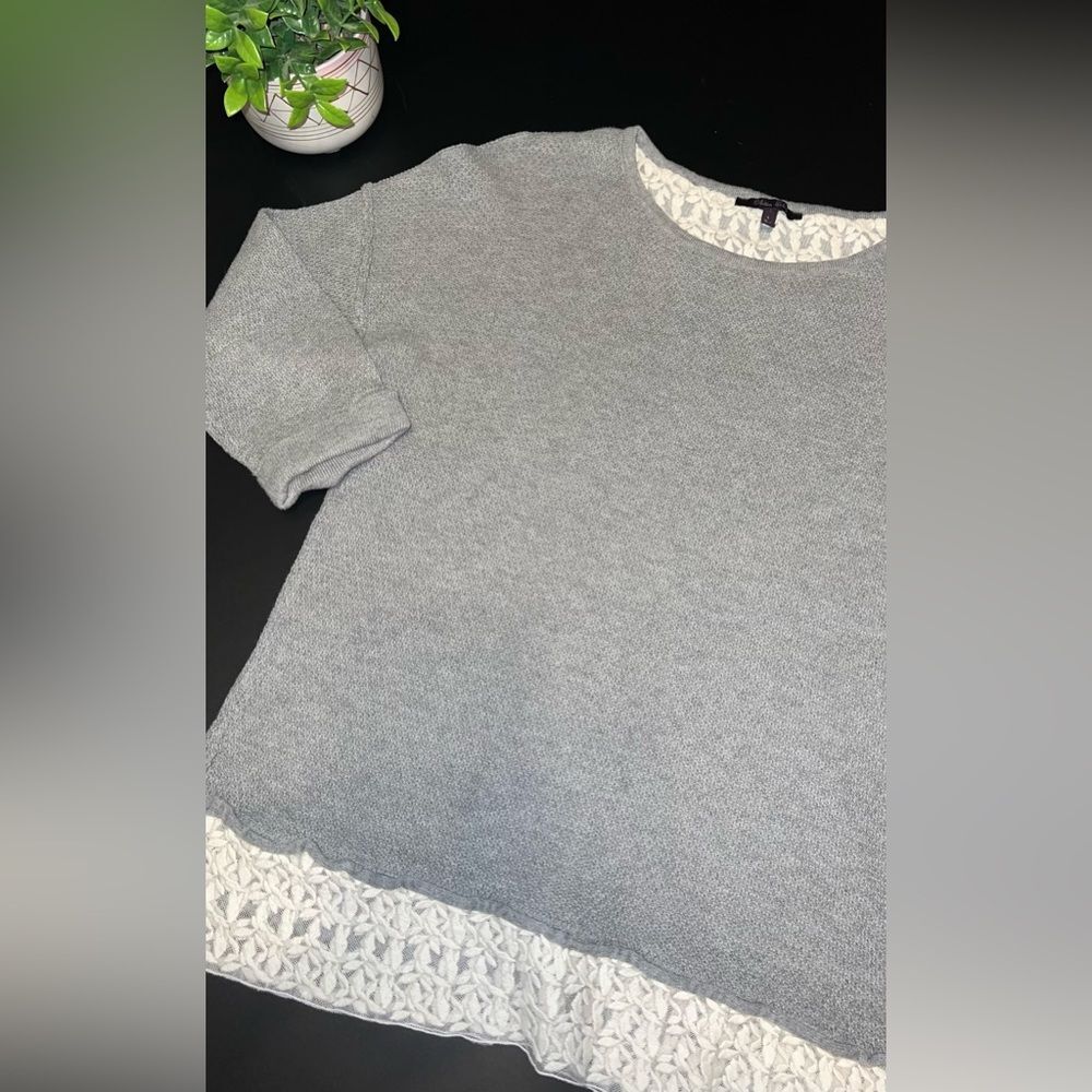 Olivia Sky Gray Sweater With Lace hem and mid length sleeves size Large EUC
